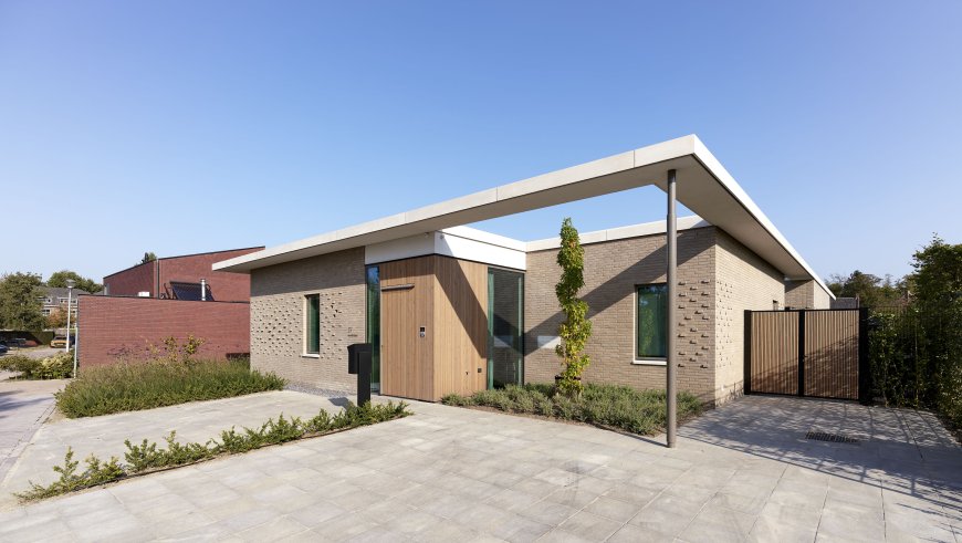 Teunisbloem pand (16).jpg Teunisbloem pand (16).jpg