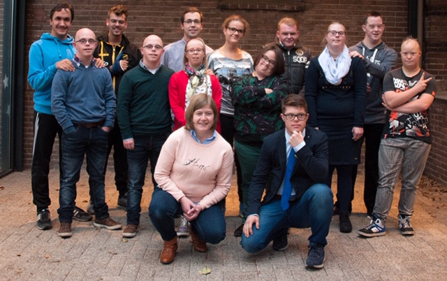 stichting Zes.jpg stichting Zes.jpg